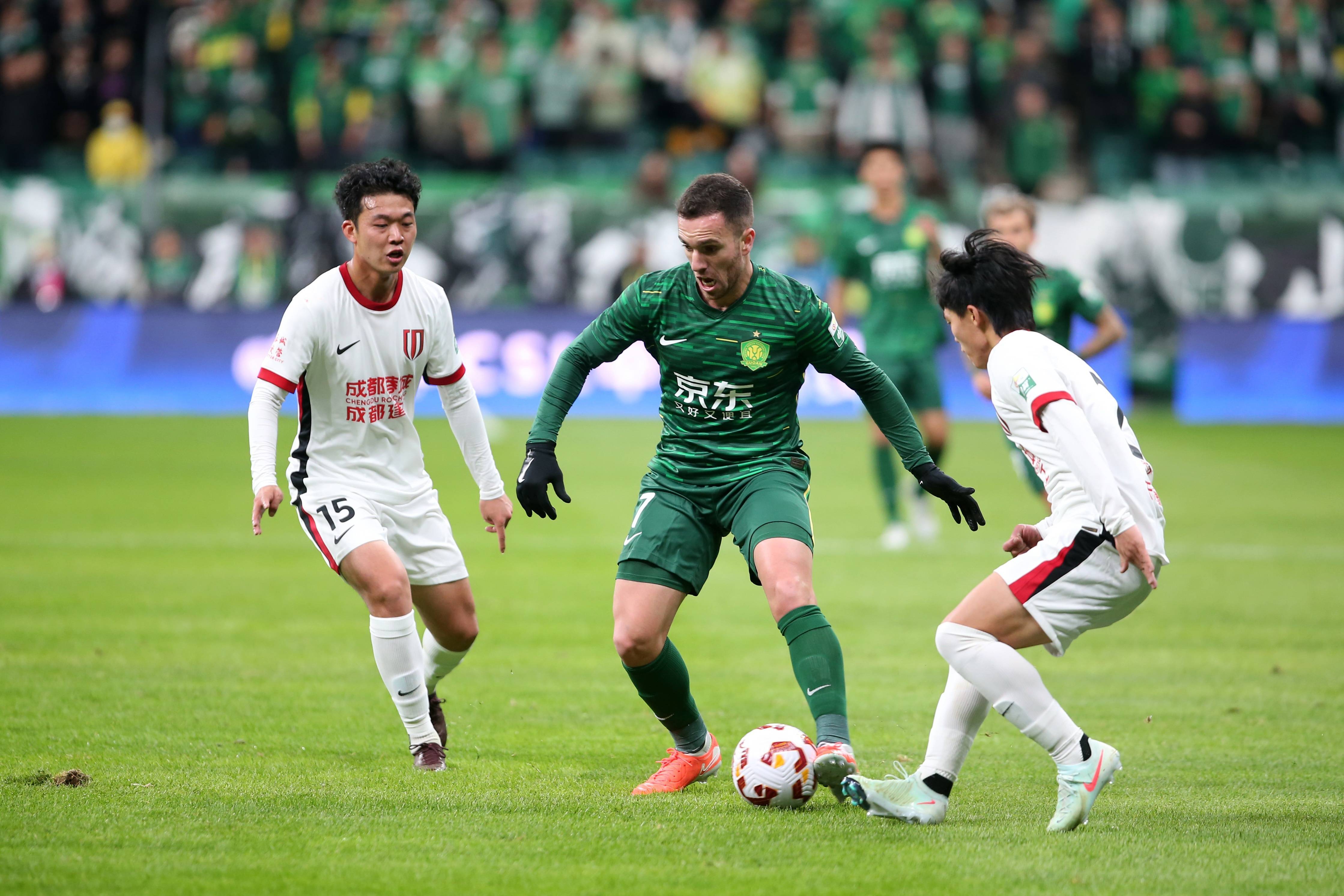 熊猫体育平台-北京国安全员齐聚备战迎接重要对决的简单介绍