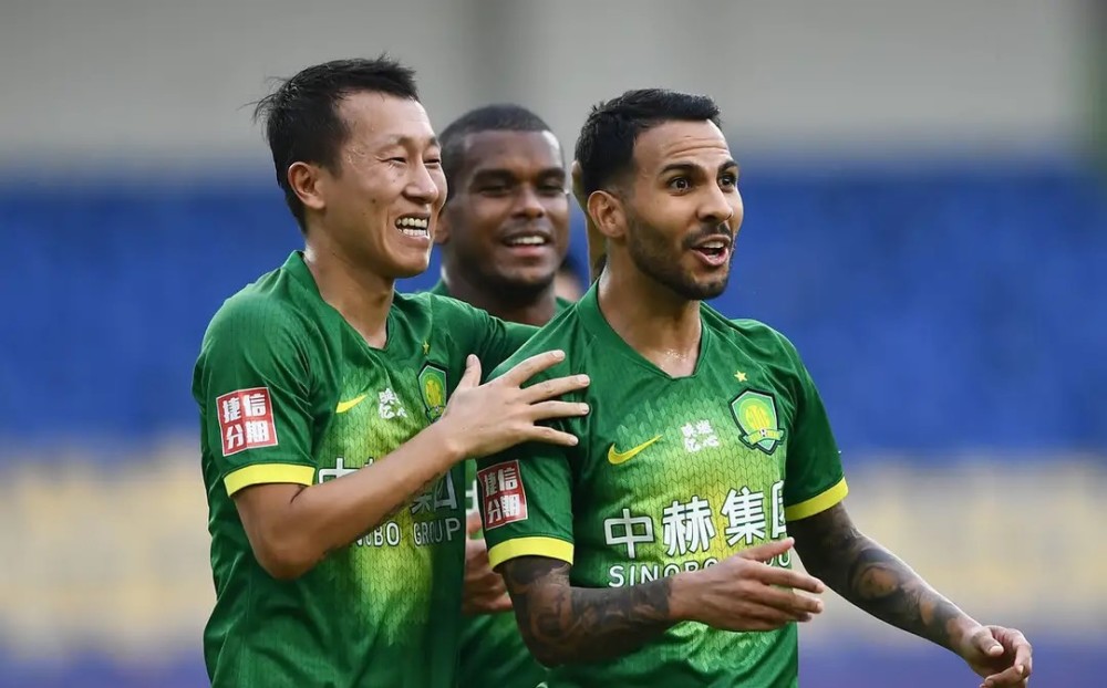 新兴球队表现抢眼,成为黑马力量 新兴球队表现抢眼,成为黑马力量