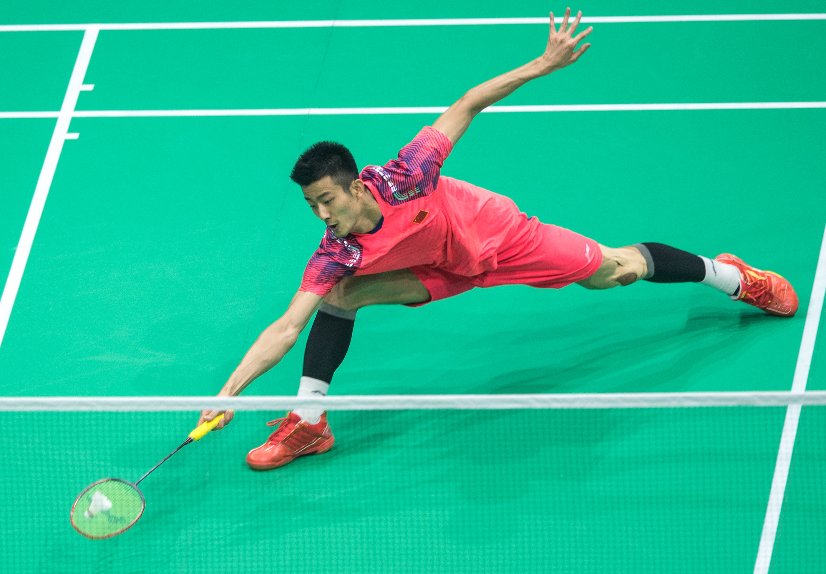泰国羽毛球队血洗中国羽毛球队，谌龙绝境逆转