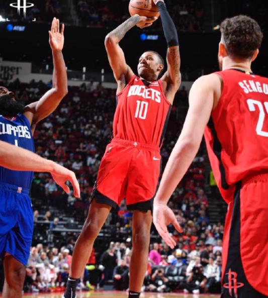 勇士签下火箭前锋，加强内线实力的简单介绍